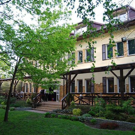 Park Na Wojskiego Bed & Breakfast Marki  Exterior foto